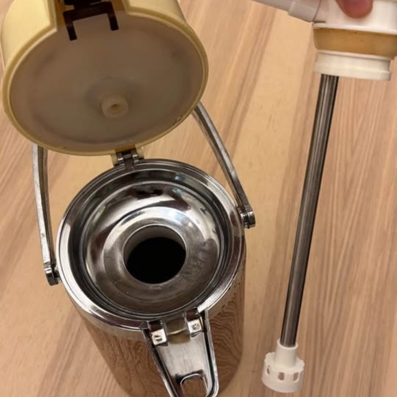 Vintage Thermal Air Pump Beverage Dispenser - Picture 4 of 4